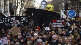No cesan en Francia protestas contra aumento de edad de jubilación 