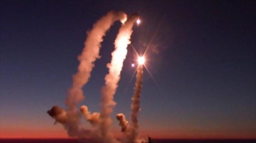 El lanzamiento de misiles por parte de las Fuerzas Armadas rusas. (Foto: Ministerio de Defensa de Rusia)