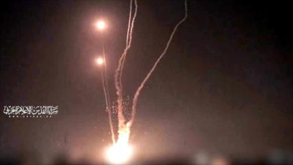 Resistencia palestina lanza 886 misiles e Israel suplica la tregua