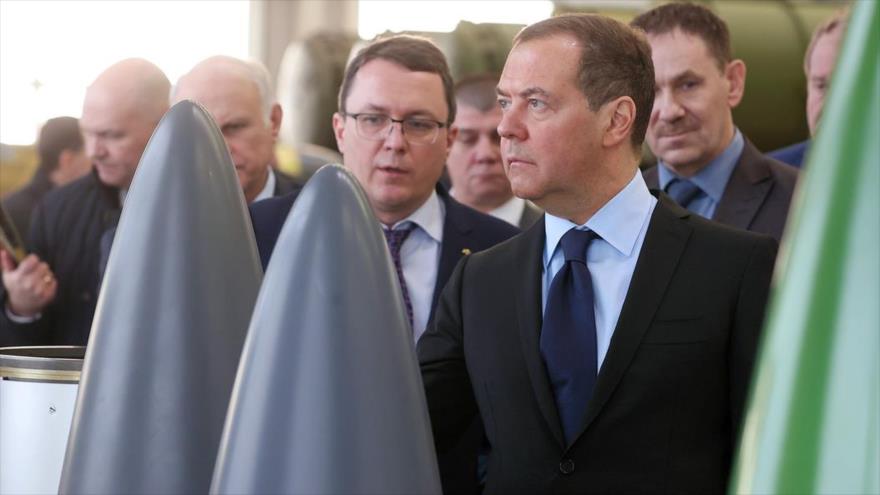 El vicepresidente del Consejo de Seguridad de Rusia, Dmitri Medvédev, (dcha.). (Foto: Sputnik)