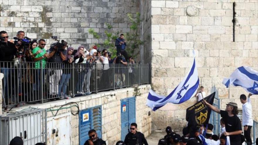 Vídeo: israelíes atacan a periodistas durante “marcha de la bandera”
