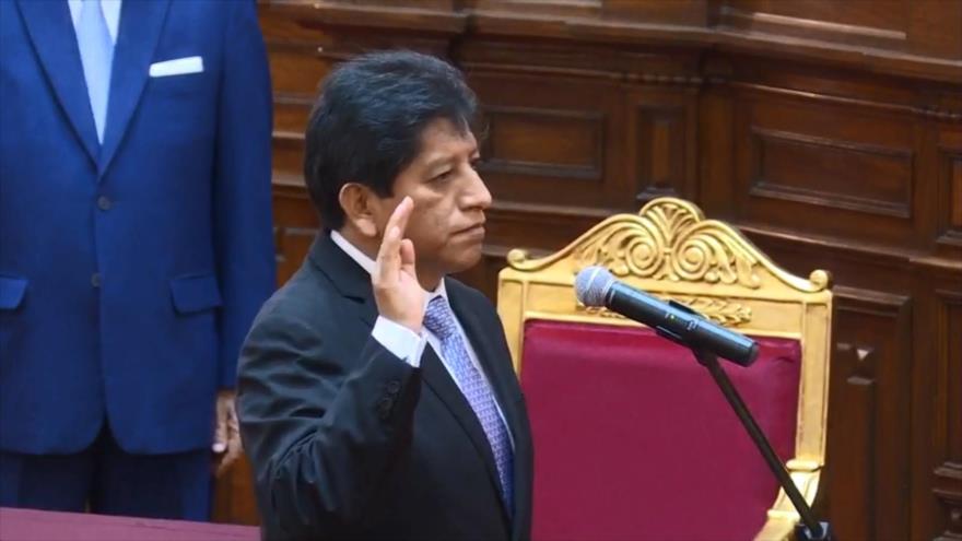 Josué Gutiérrez jura como nuevo Defensor del Pueblo en Perú 