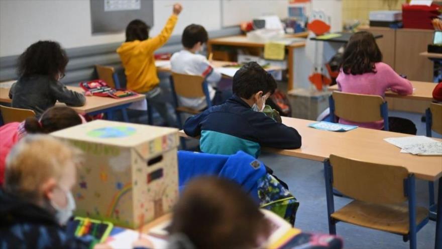 Una clase en la escuela primaria Petri en Dortmund, en Alemania, 23 de noviembre de 2021.