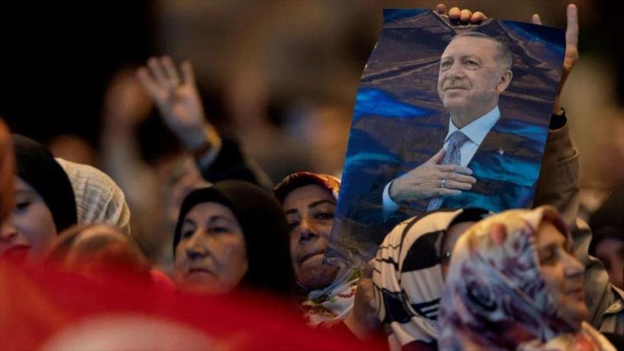 ‘Política de nacionalización de Erdogan le ha traído empuje popular’