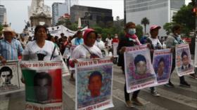 Exigen al Ejército divulgar información sobre caso Ayotzinapa en México