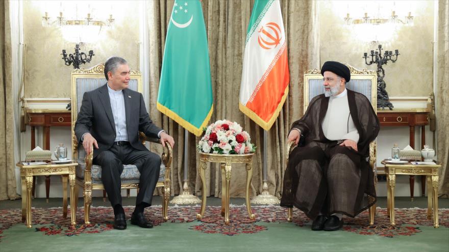 Irán y Turkmenistán firman cinco acuerdos de cooperación