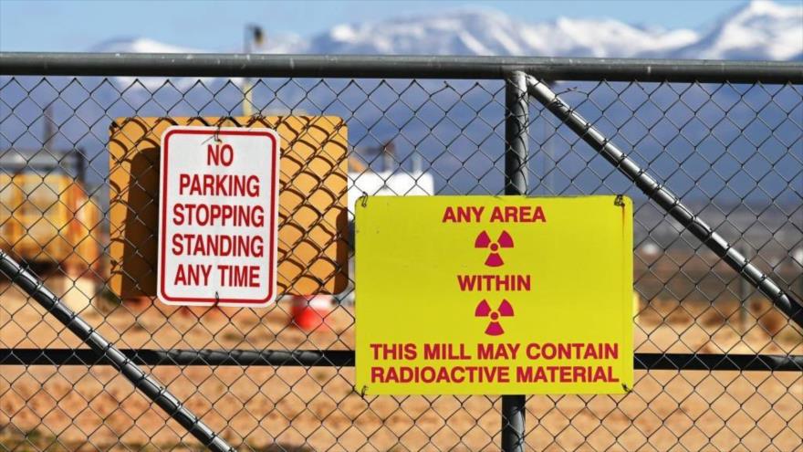 Un área para desechos radiactivos de bajo nivel en White Mesa Mill, en el estado de Utah (EE.UU.), 4 de abril de 2022.