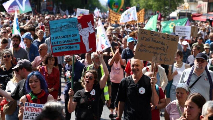 Protestas en rechazo a polémica reforma vuelven a sacudir Francia