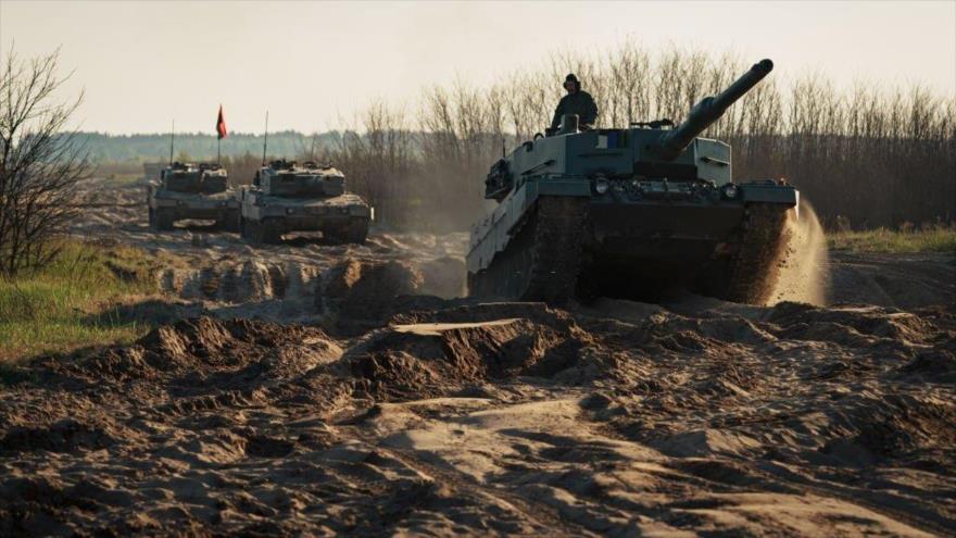 El Ejército ucraniano realiza ejercicios con tanques Leopard 2, 14 de mayo de 2023.