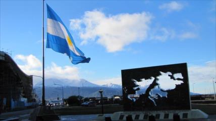 Argentina reclama soberanía de Malvinas y repudia militarización británica 