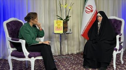 Ataques contra esposa del presidente iraní, una manifestación de “ansiedad del velo”