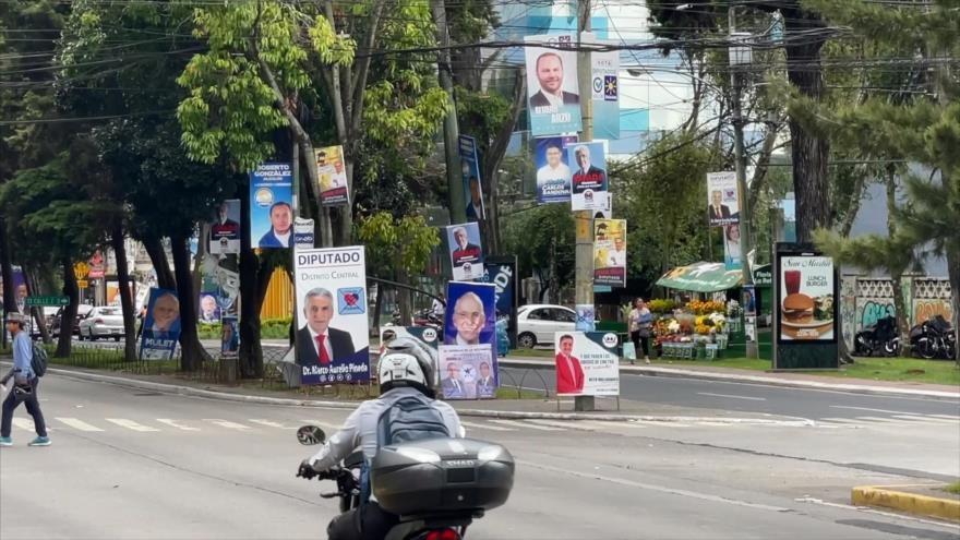 Acusan al oficialismo de Guatemala de comprar votos con fondos públicos