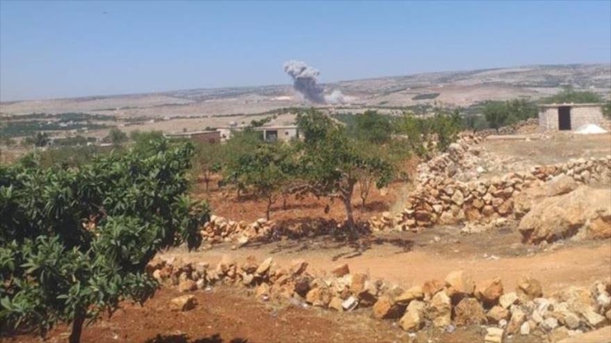 Fuerzas sirias y rusas bombardean blancos terroristas en Idlib | HISPANTV