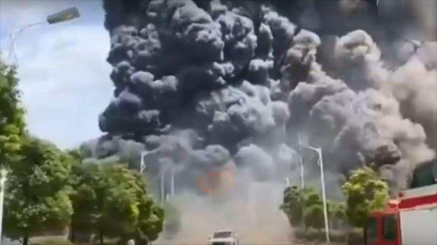 Video: sucede una fuerte explosión en una fábrica química en China 
