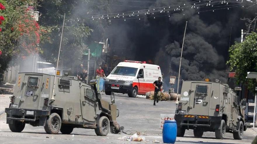 Enfrentamientos entre palestinos y las fuerzas israelíes durante operación militar israelí en Yenín, Cisjordania, 3 de julio de 2023. (Foto: Reuters)