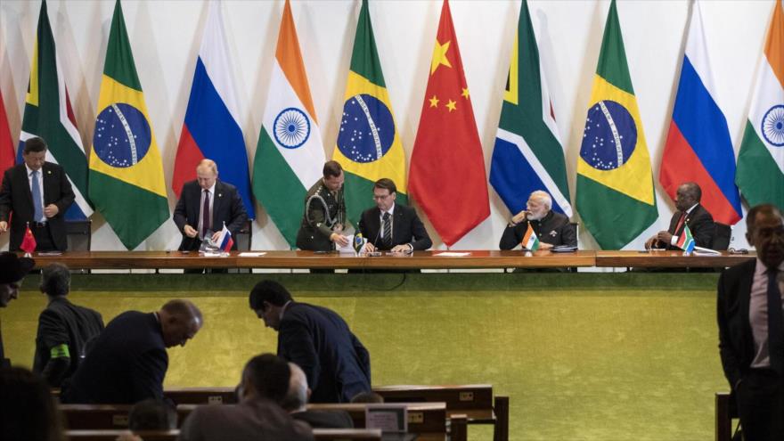 Presidente de los países miembros de BRICS durante una reunión en Brasilia, 14 de noviembre de 2019.