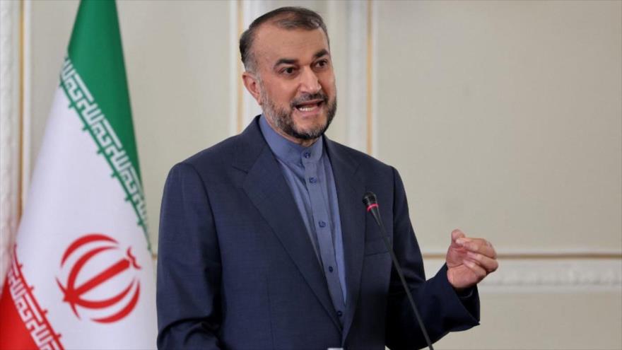 El ministro iraní de Asuntos Exteriores, Hosein Amir Abdolahian.
