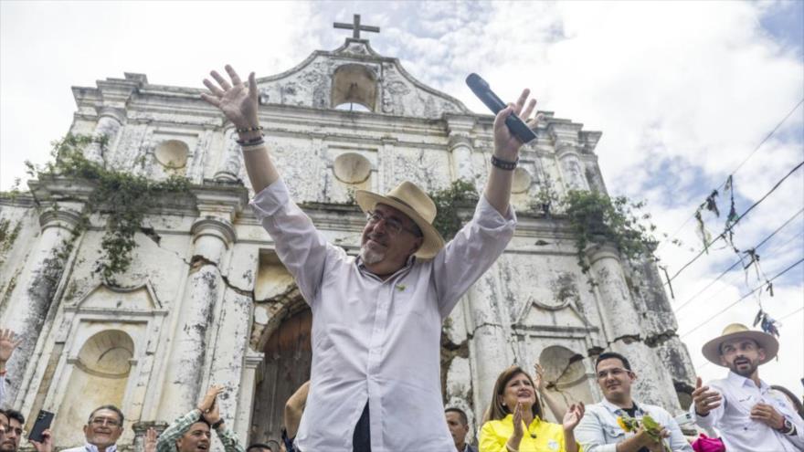 Bernardo Arévalo, candidato del Movimiento Semilla en Guatemala, 19 de Julio de 2023 (Foto EFE)