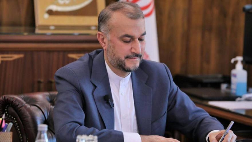 El canciller de Irán, Hosein Amir Abdolahian. 