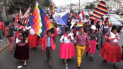 Colectivos peruanos vuelven a protestar contra Dina Boluarte en Lima