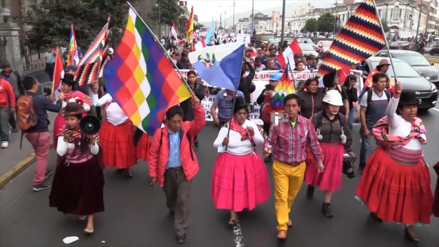 Colectivos peruanos vuelven a protestar contra Dina Boluarte en Lima