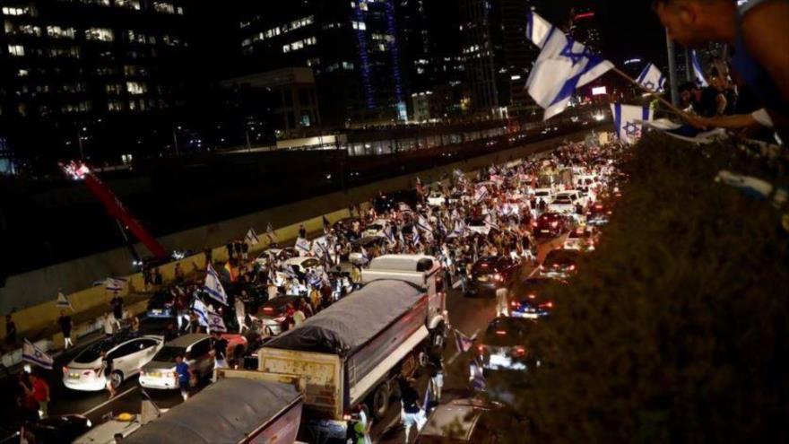 Vídeo: coche atropella a manifestantes israelíes y deja 3 heridos