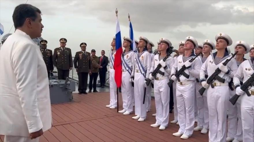 Rusia y Venezuela unidas; Maduro visita buque militar ruso en Maracaibo