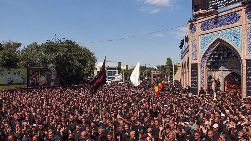 Los iraníes rememoran Ashura, el día del martirio del Imam Husein (P) | HISPANTV