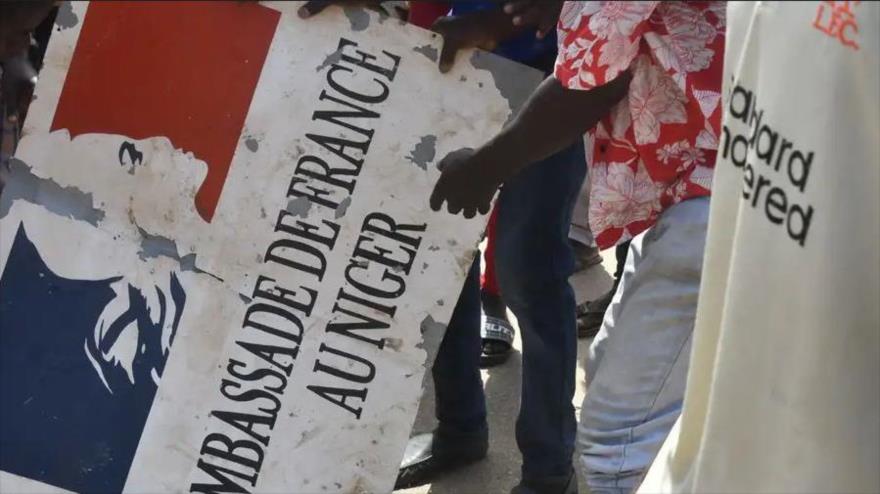 ¿Qué pasa en Níger? Francia pretende intervenir; vecinos mueven fichas | HISPANTV