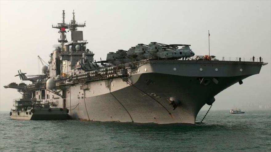 El USS Essex, un buque de asalto anfibio de la Marina de los EE.UU.
