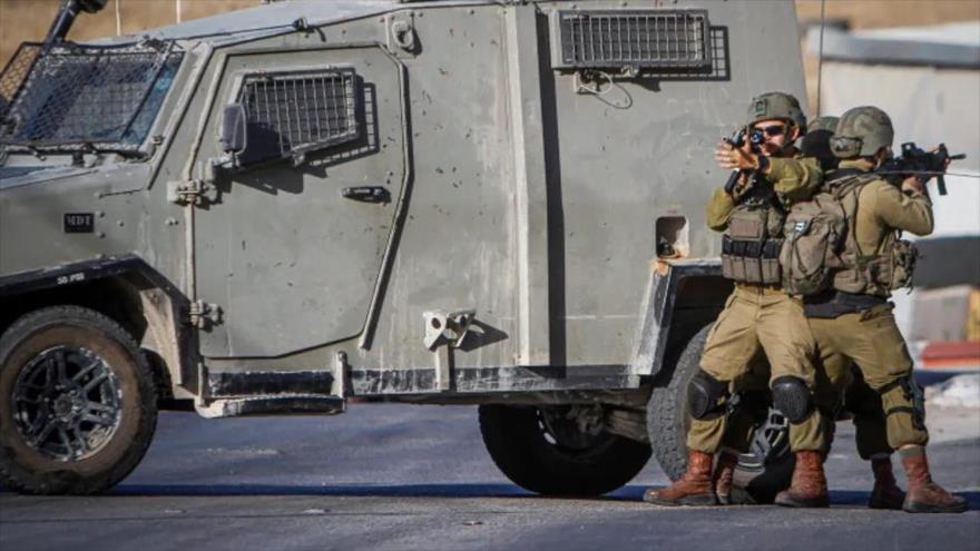 Vídeo: Soldados israelíes acribillan a tiros a 3 palestinos en su auto