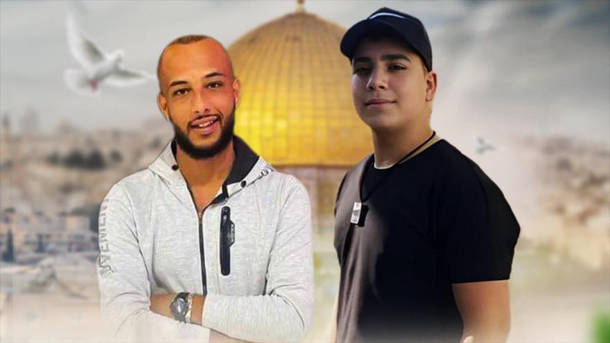 Mártires de la redad israelí en el campamento de Aqabat Jabr, identificados como Qusay al-Walaji, de 16 años, y Muhammed Nujoom, de 25 años.