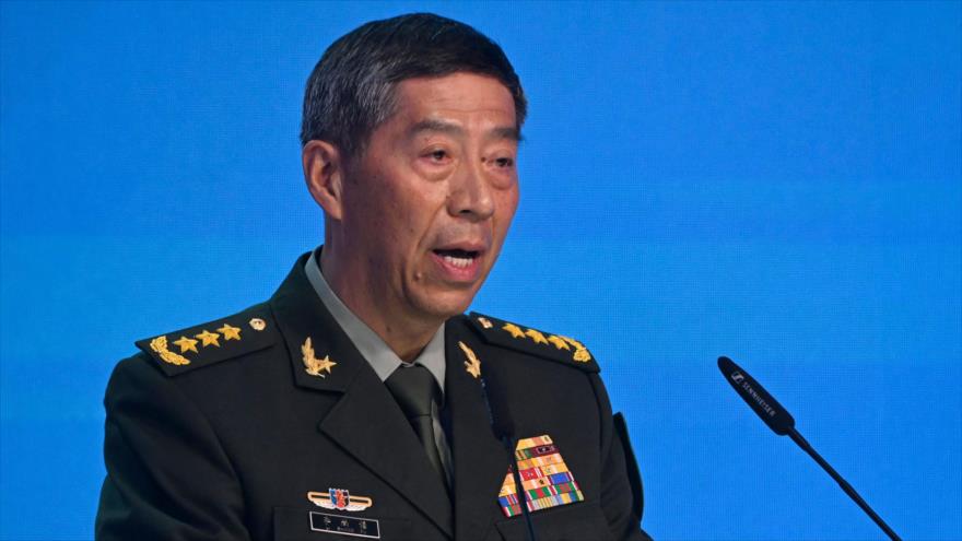 El ministro de Defensa de China, Li Shangfu, habla en la XI Conferencia de Seguridad Internacional de Moscú, Rusia, 15 de agosto de 2023. 
