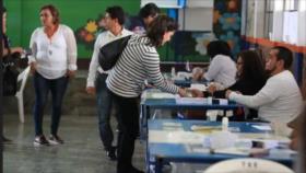 Abren los colegios electorales para balotaje en Guatemala