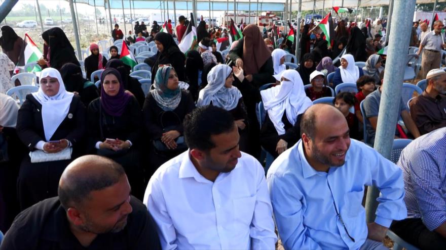 Gazatíes conmemoran 54º aniversario del incendio de Mezquita Al-Aqsa