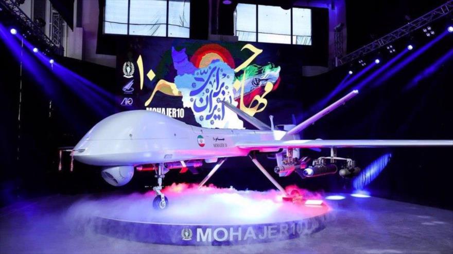 El dron Mohayer-10 presentado durante una ceremonia en Teherán, 22 de agosto de 2023.