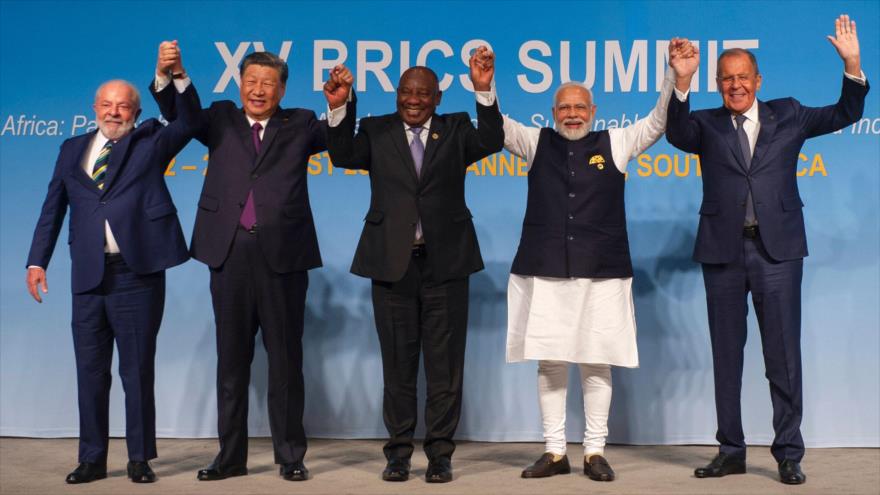 ‘Expansión de BRICS constituye amenaza a la hegemonía occidental’ | HISPANTV