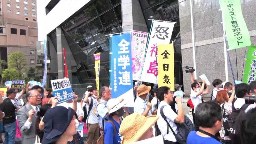 Inicia plan japonés de verter agua radiactiva al mar y explota furia