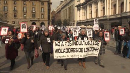 Chilenos piden justicia para víctimas durante dictadura