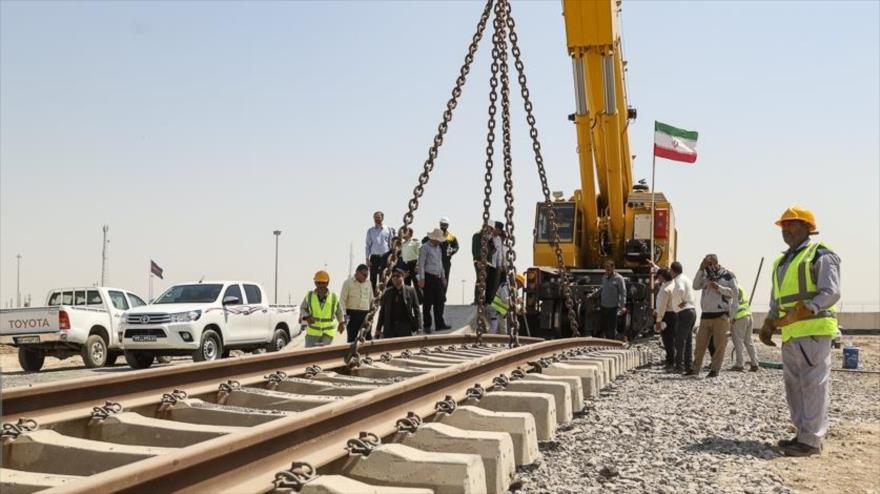 Irán e Irak inician construcción de línea ferroviaria transfronteriza | HISPANTV