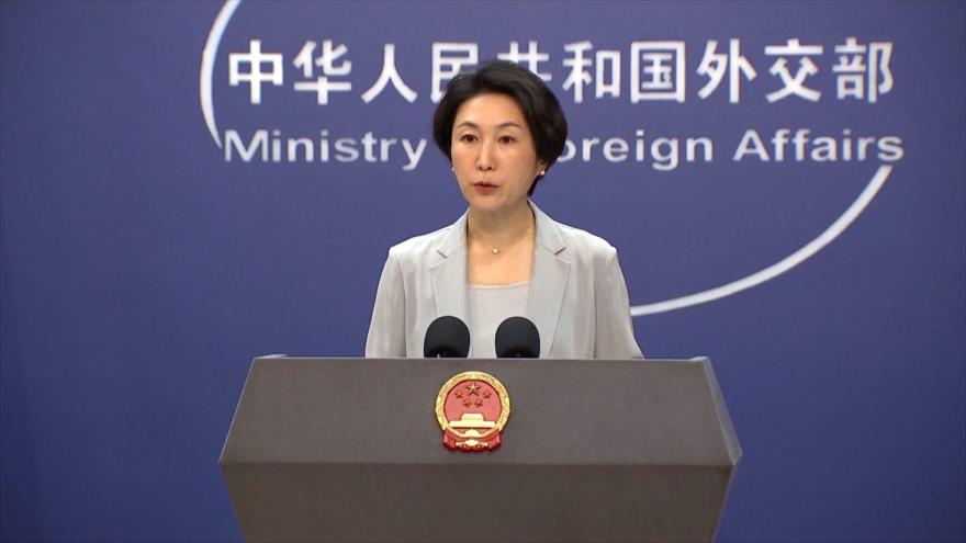 La portavoz del Ministerio de Asuntos Exteriores de China, Mao Ning, en una rueda de prensa.