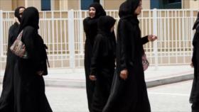 Escuelas francesas impiden entrada a colegialas por usar la abaya