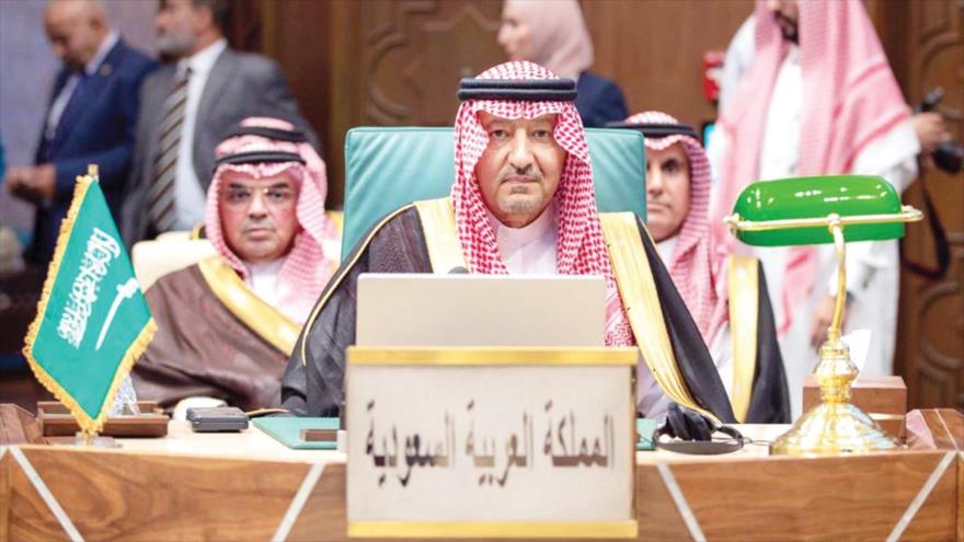 El vicecanciller saudí, Walid bin Abdul Karim al-Juraiyi, durante una cumbre organizada en El Cairo, capital egipcia, 7 de septiembre de 2023.