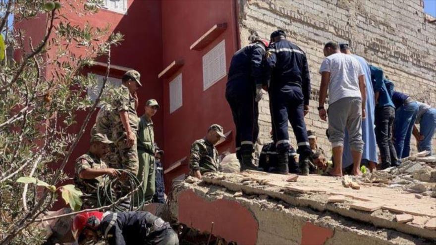 Los rescatistas llevan a cabo una operación de búsqueda tras un potente terremoto en Amizmiz, Marruecos, el 9 de septiembre de 2023. (Foto: Reuters) 