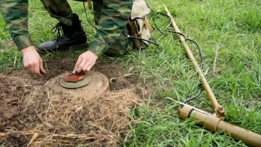 Vídeo: Fuerzas ucranianas obligan a cautivos rusos a cruzar campos minados