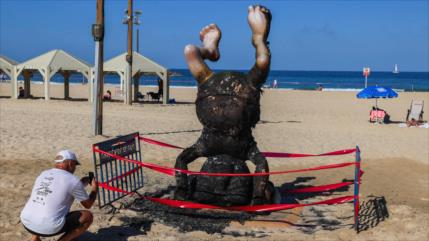 Vídeo: Queman estatua de fundador de Israel en una playa de Tel Aviv