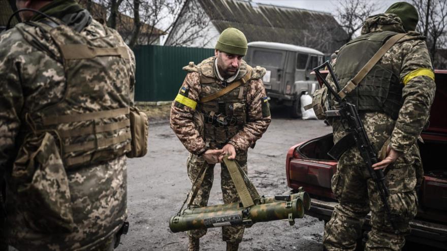 Ucrania recibe armas de la OTAN.