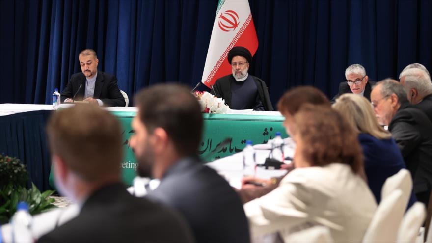 Presidente iraní desafía a medios de EEUU con 6 preguntas fundamentales