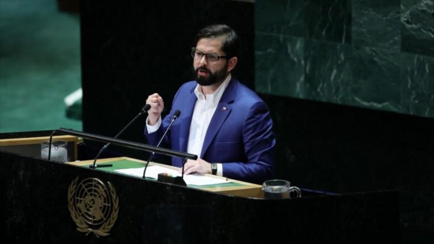 Boric pide el levantamiento de sanciones contra Venezuela y Cuba