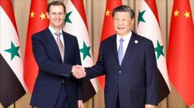 Xi anuncia “asociación estratégica” con Siria en reunión con Al-Asad